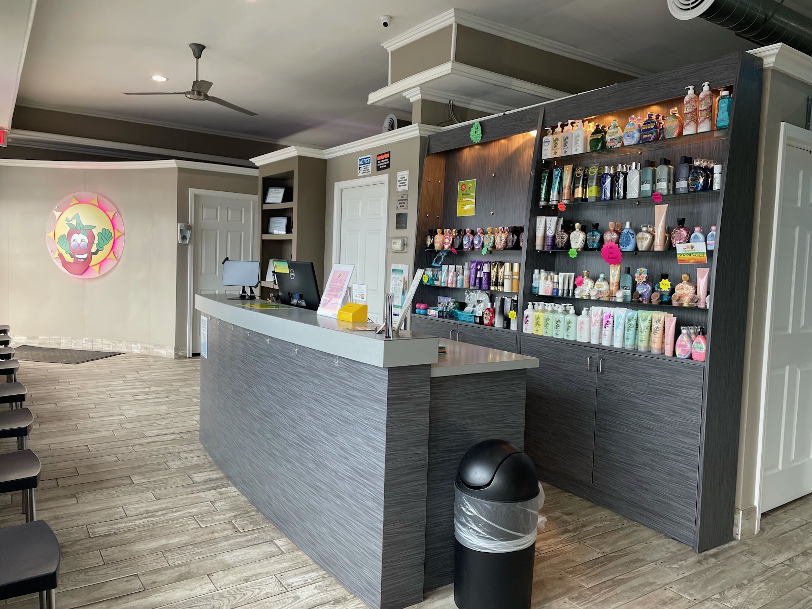 Chili Pepper's Tanning & Wellness — photo