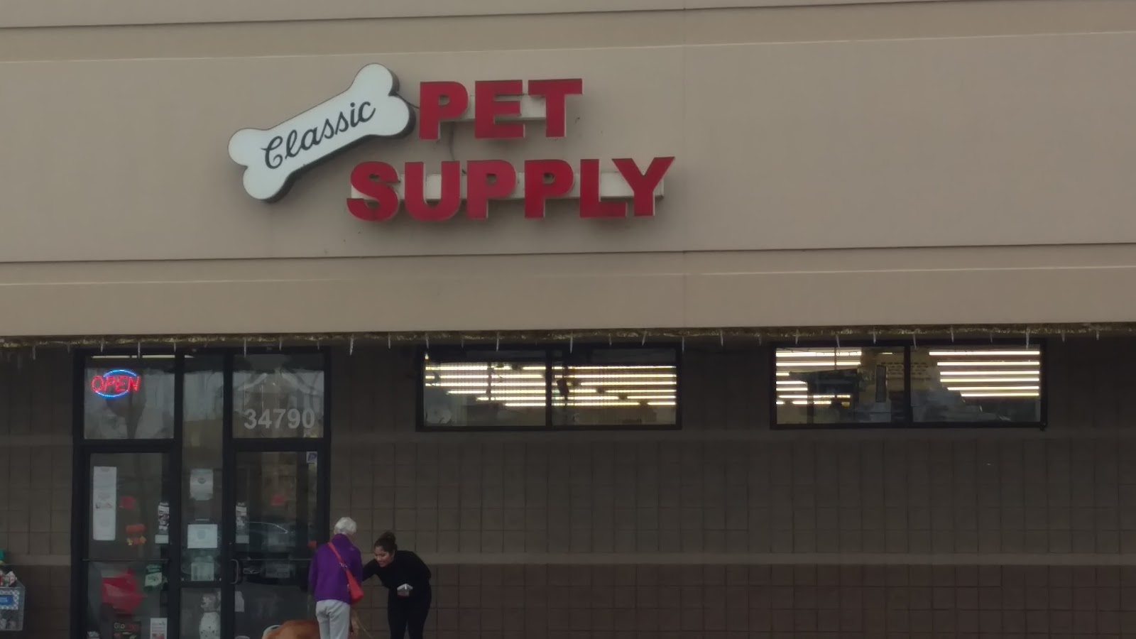 Classic Pet Supply — photo