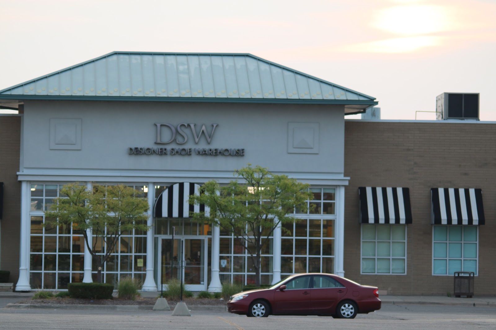 DSW Designer Shoe Warehouse — photo