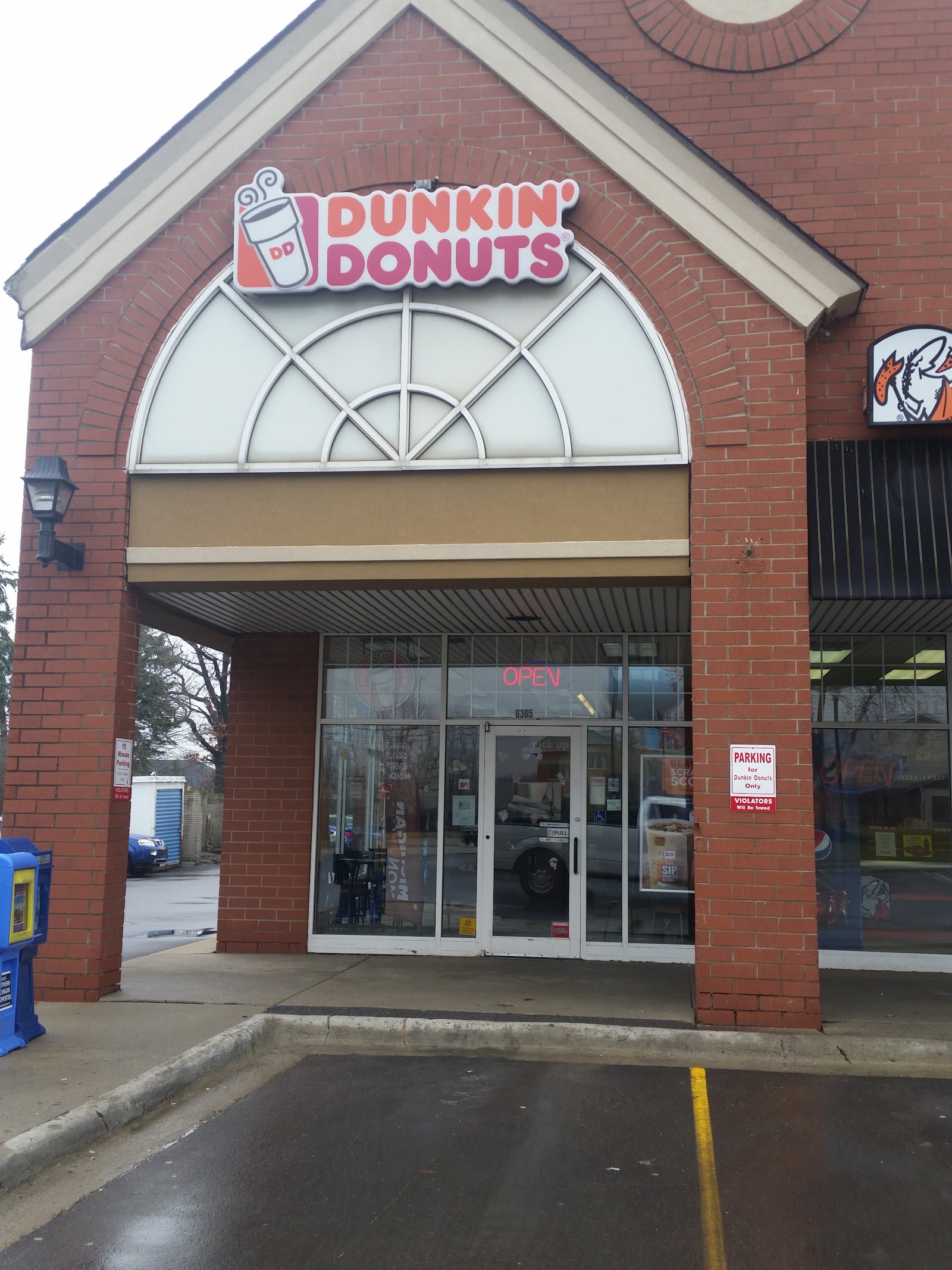 Dunkin' in Chesterfield