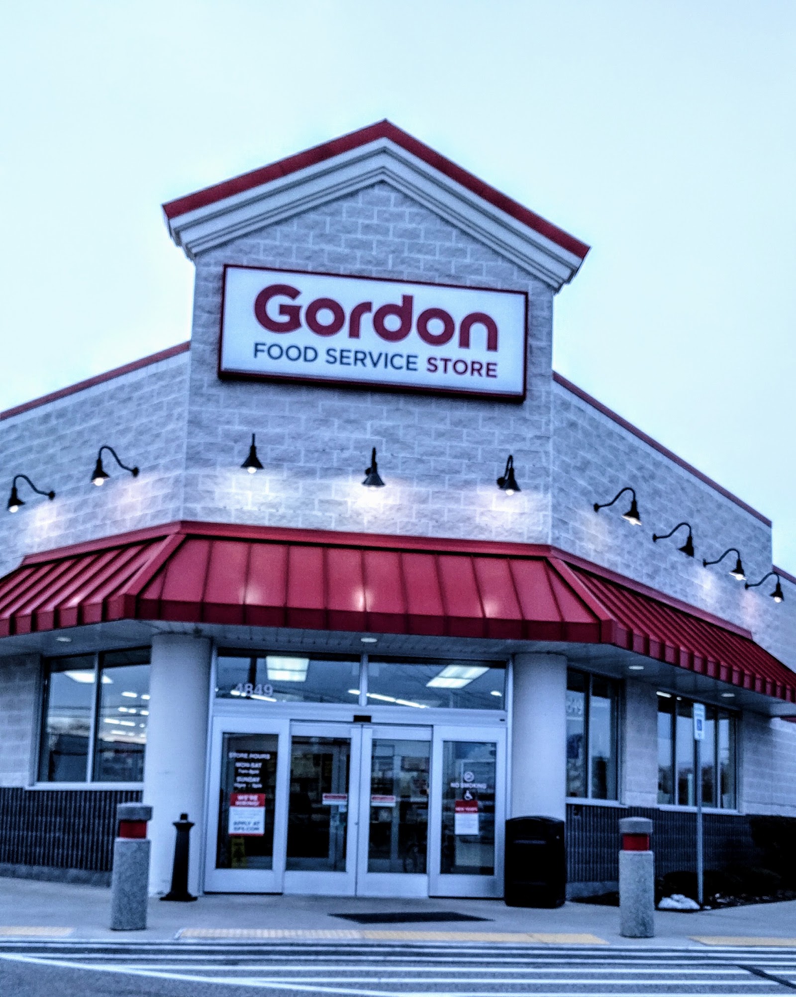 Gordon Food Service Store in Chesterfield Township