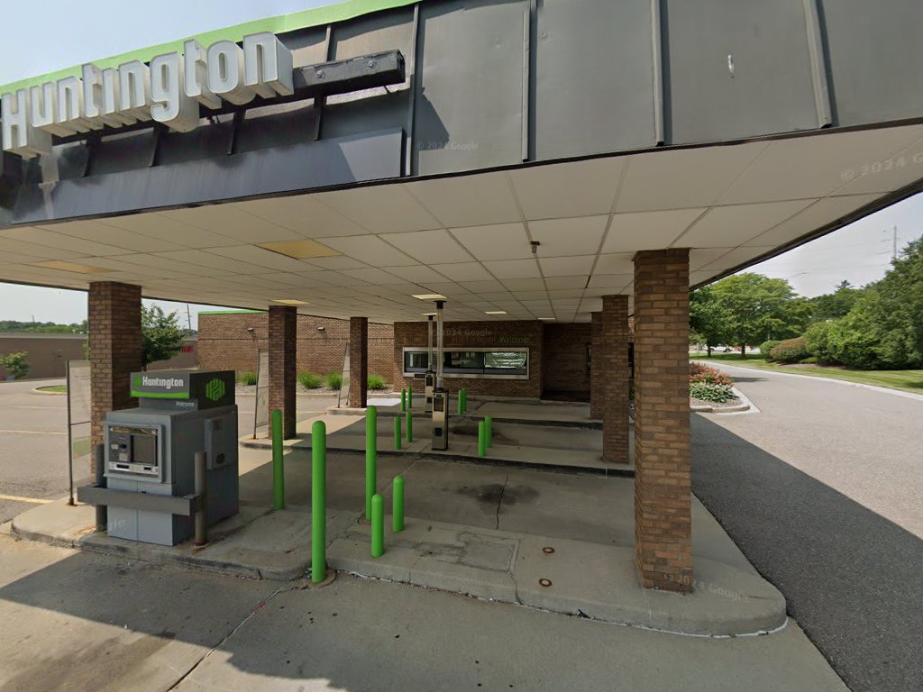 Huntington Bank in Chesterfield