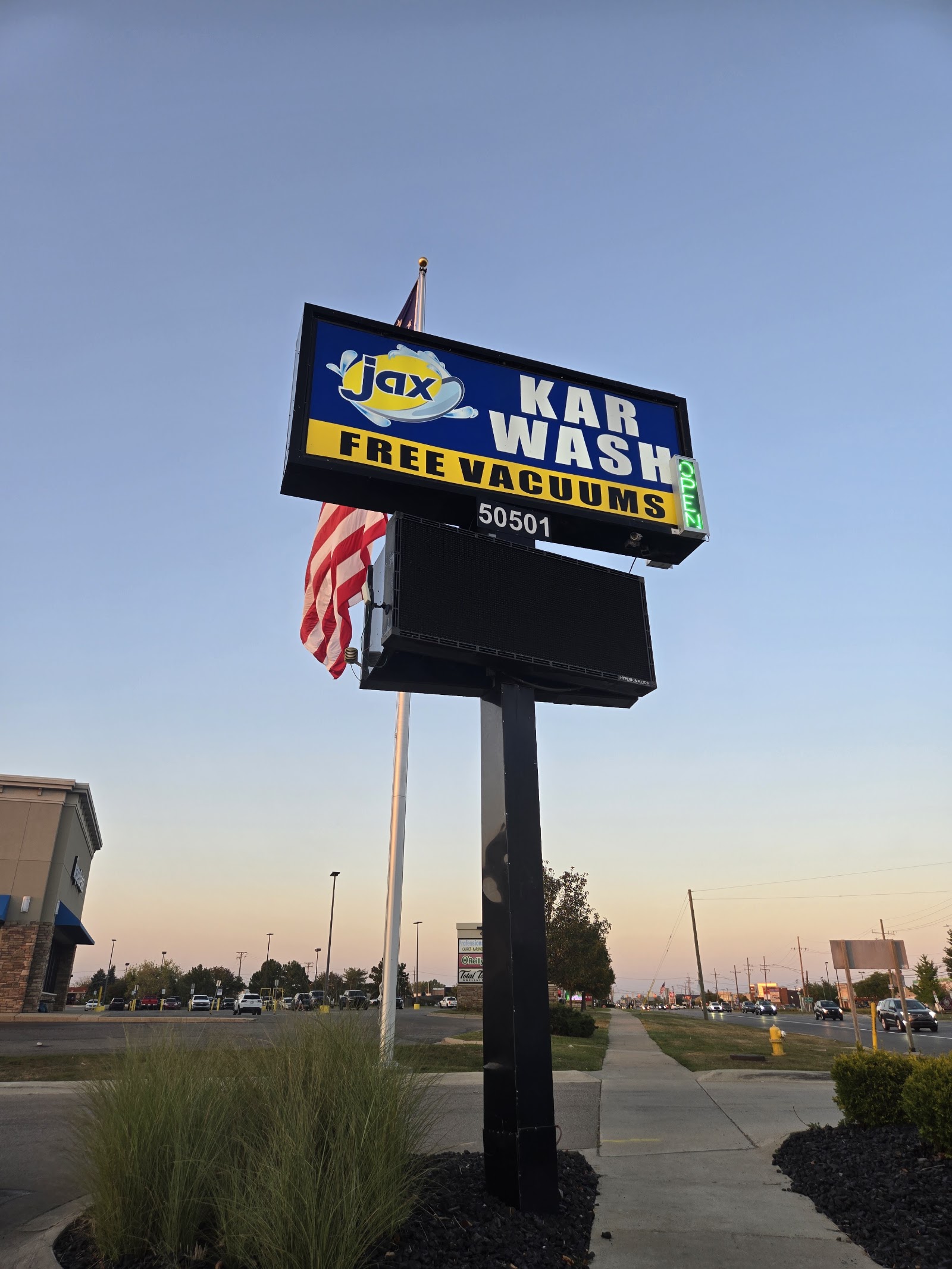Jax Kar Wash Gratiot Ave in Chesterfield