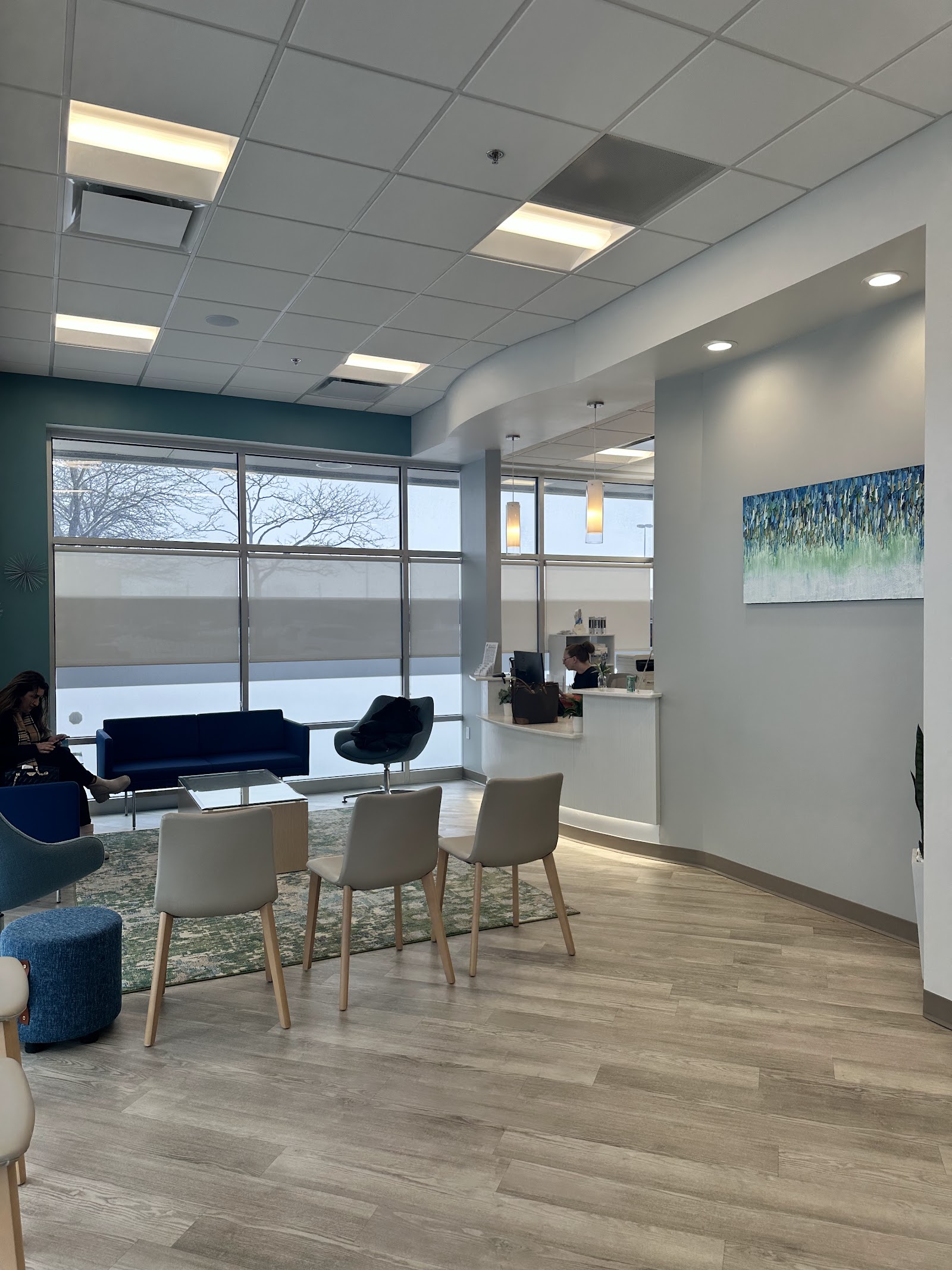 Lakeshore Dental Co. in Chesterfield