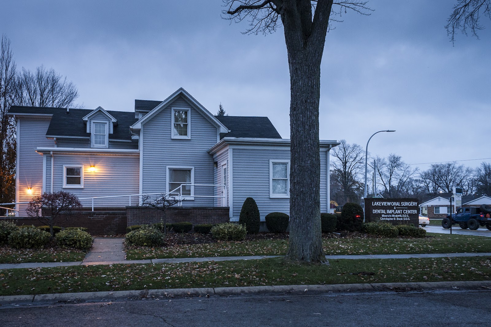 Lakeview Oral Surgery & Dental Implant Centers in Chesterfield